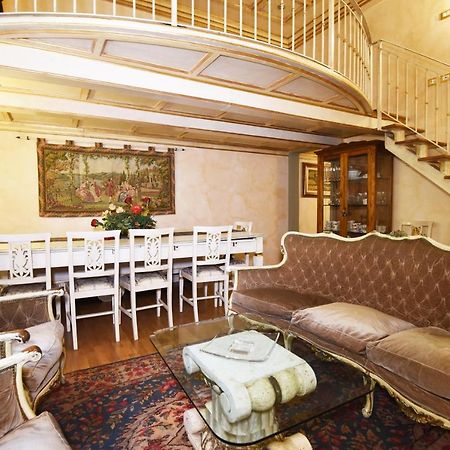 Italian Experience-Suite Medici Loft 8 ฟลอเรนซ์ ภายนอก รูปภาพ