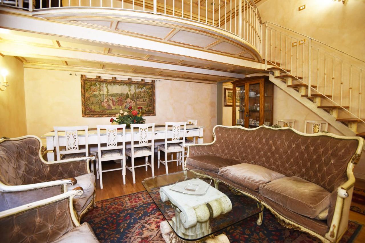 Italian Experience-Suite Medici Loft 8 ฟลอเรนซ์ ภายนอก รูปภาพ