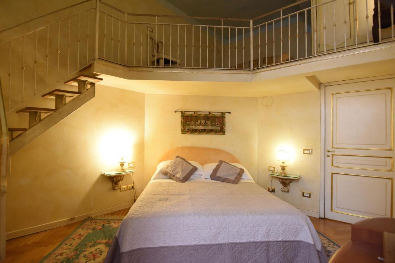 Italian Experience-Suite Medici Loft 8 ฟลอเรนซ์ ภายนอก รูปภาพ