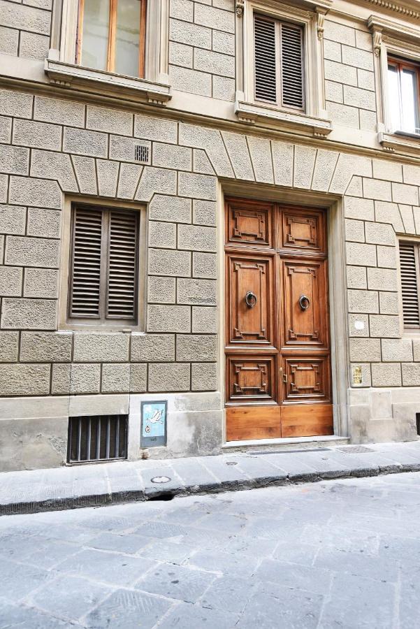 Italian Experience-Suite Medici Loft 8 ฟลอเรนซ์ ภายนอก รูปภาพ