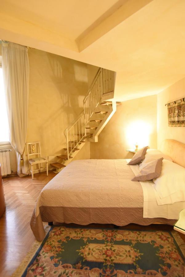 Italian Experience-Suite Medici Loft 8 ฟลอเรนซ์ ภายนอก รูปภาพ